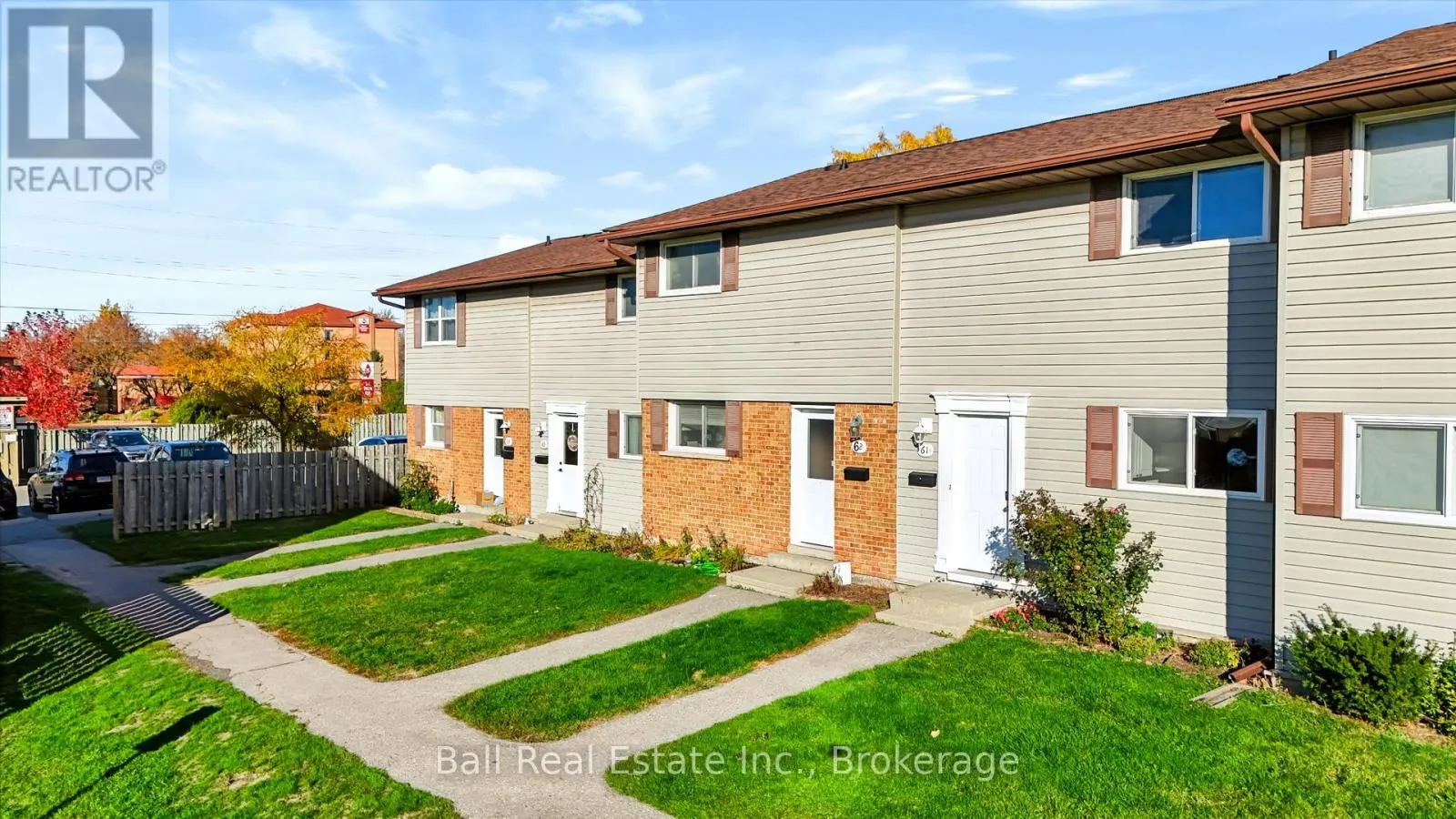 61 - 996 SYDENHAM ROAD #61