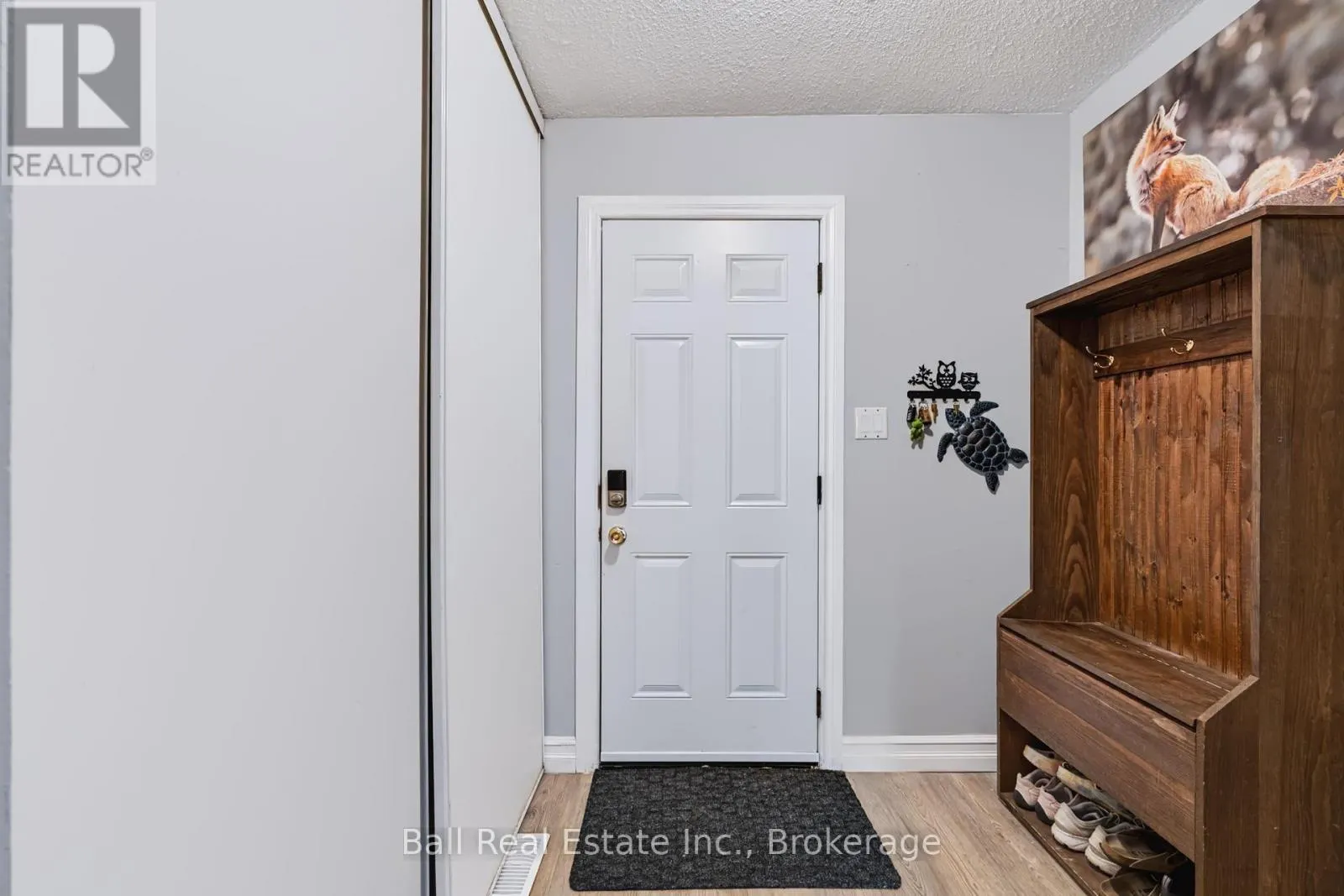 61 - 996 SYDENHAM ROAD #61