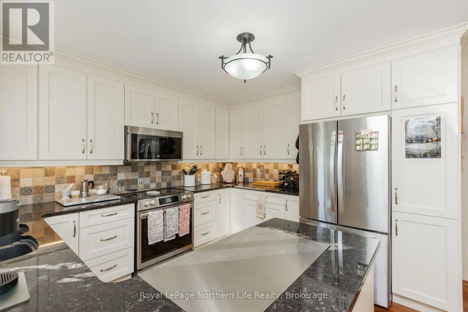 481 MAPLEWOOD AVENUE