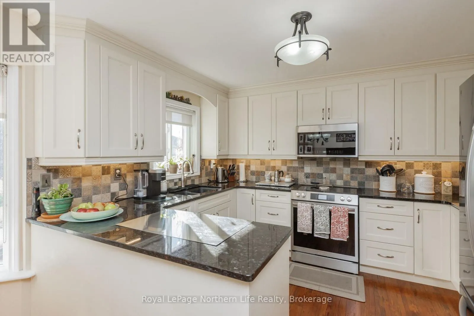 481 MAPLEWOOD AVENUE