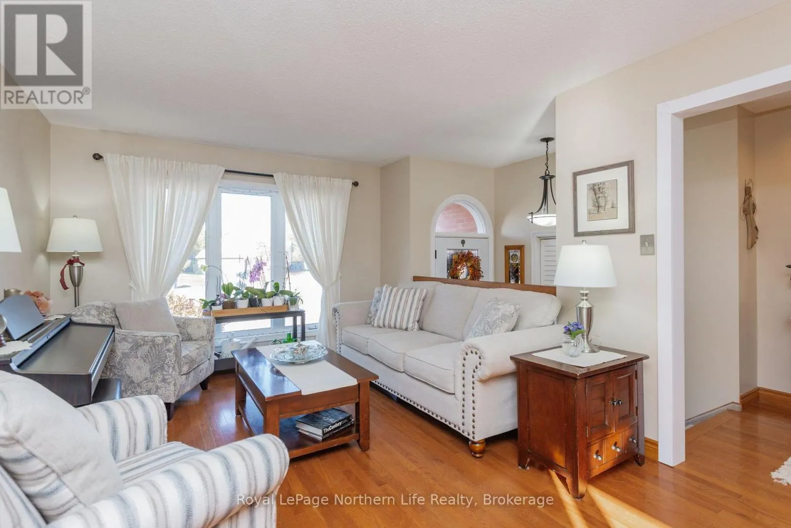 481 MAPLEWOOD AVENUE