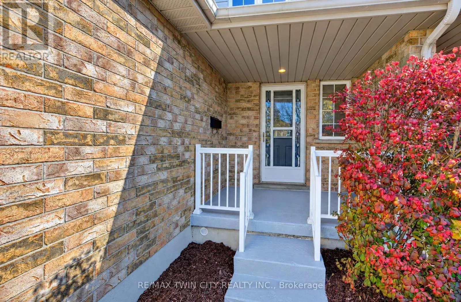61 CHESTERTON LANE