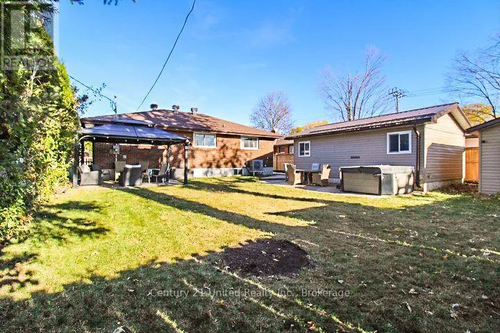 851 TIMOTHY STREET