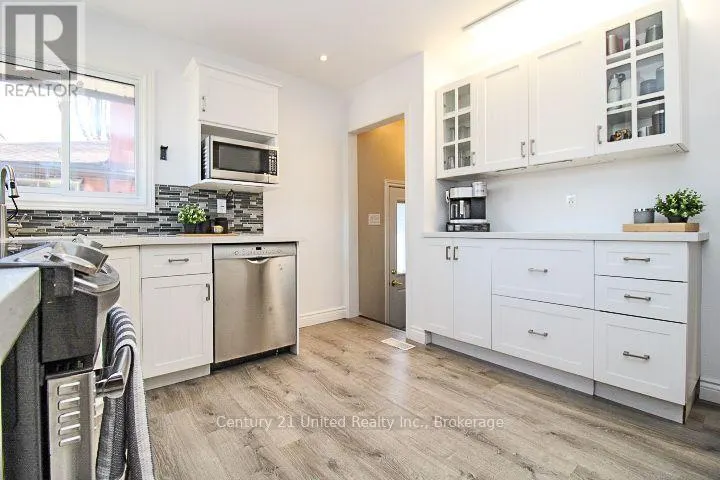 851 TIMOTHY STREET