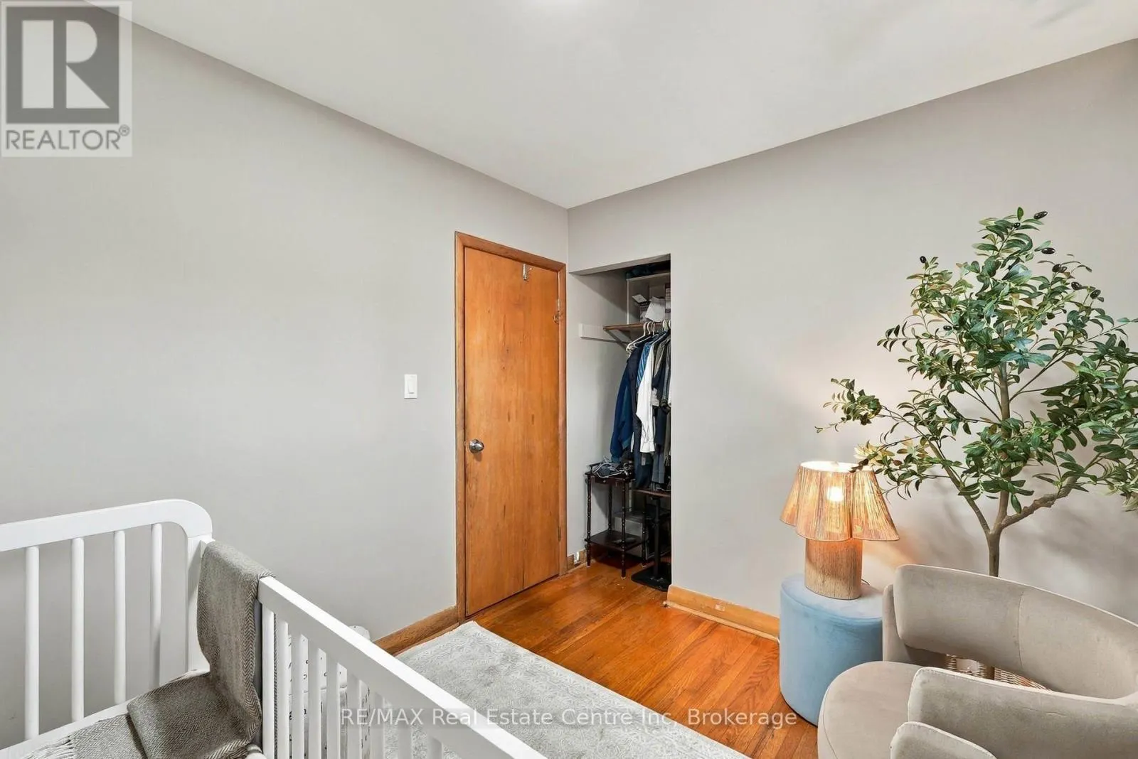 43 OTTAWA CRESCENT