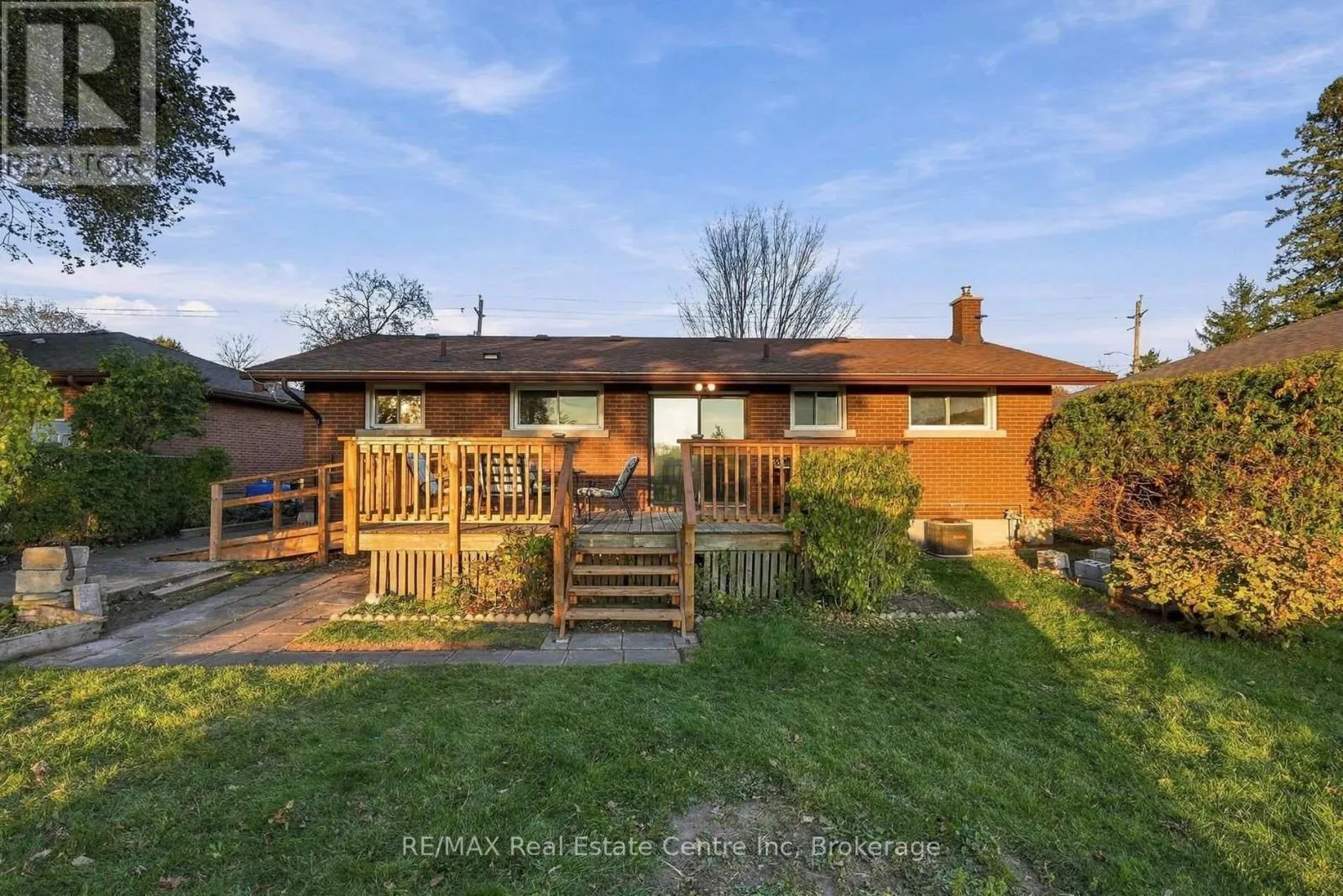 43 OTTAWA CRESCENT