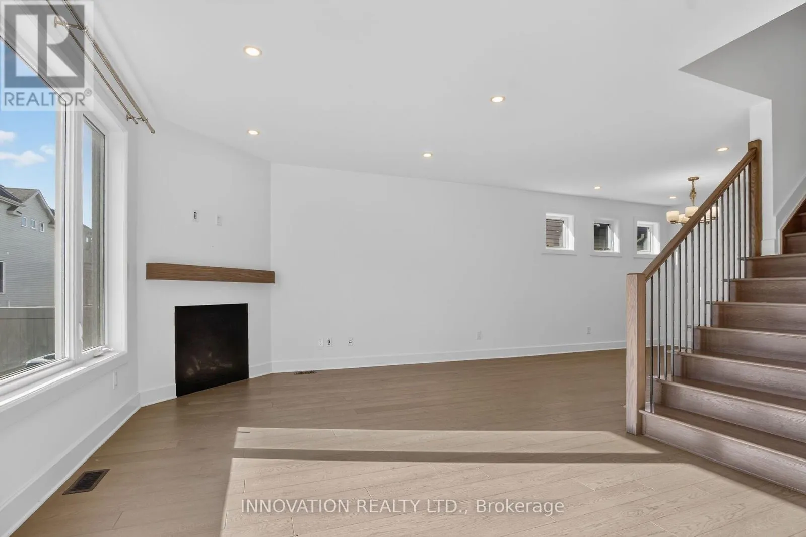 674 PARADE DRIVE