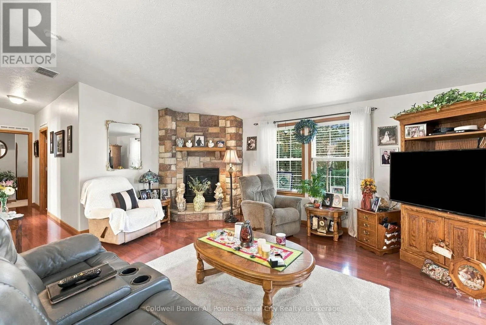 7 CHEROKEE LANE