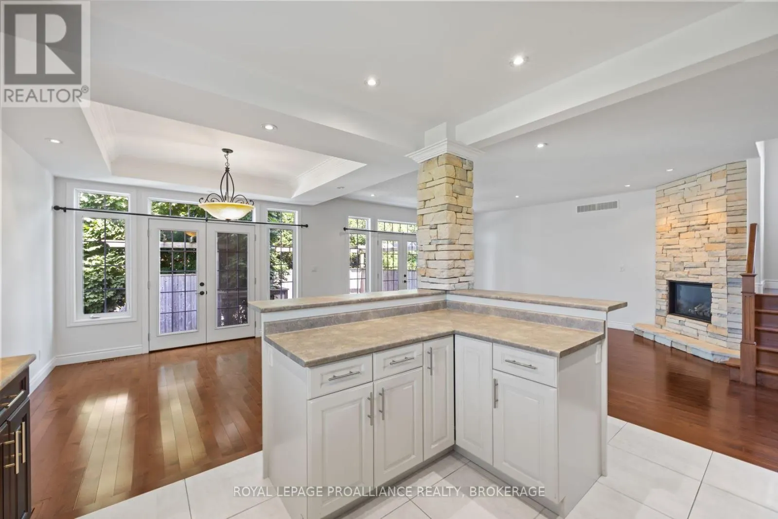 5008 FOX RUN PLACE