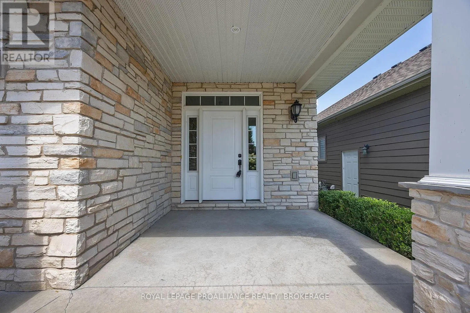 5008 FOX RUN PLACE