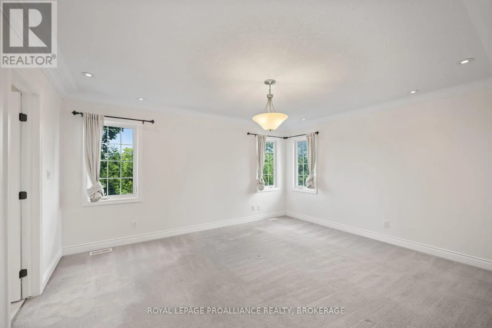 5008 FOX RUN PLACE