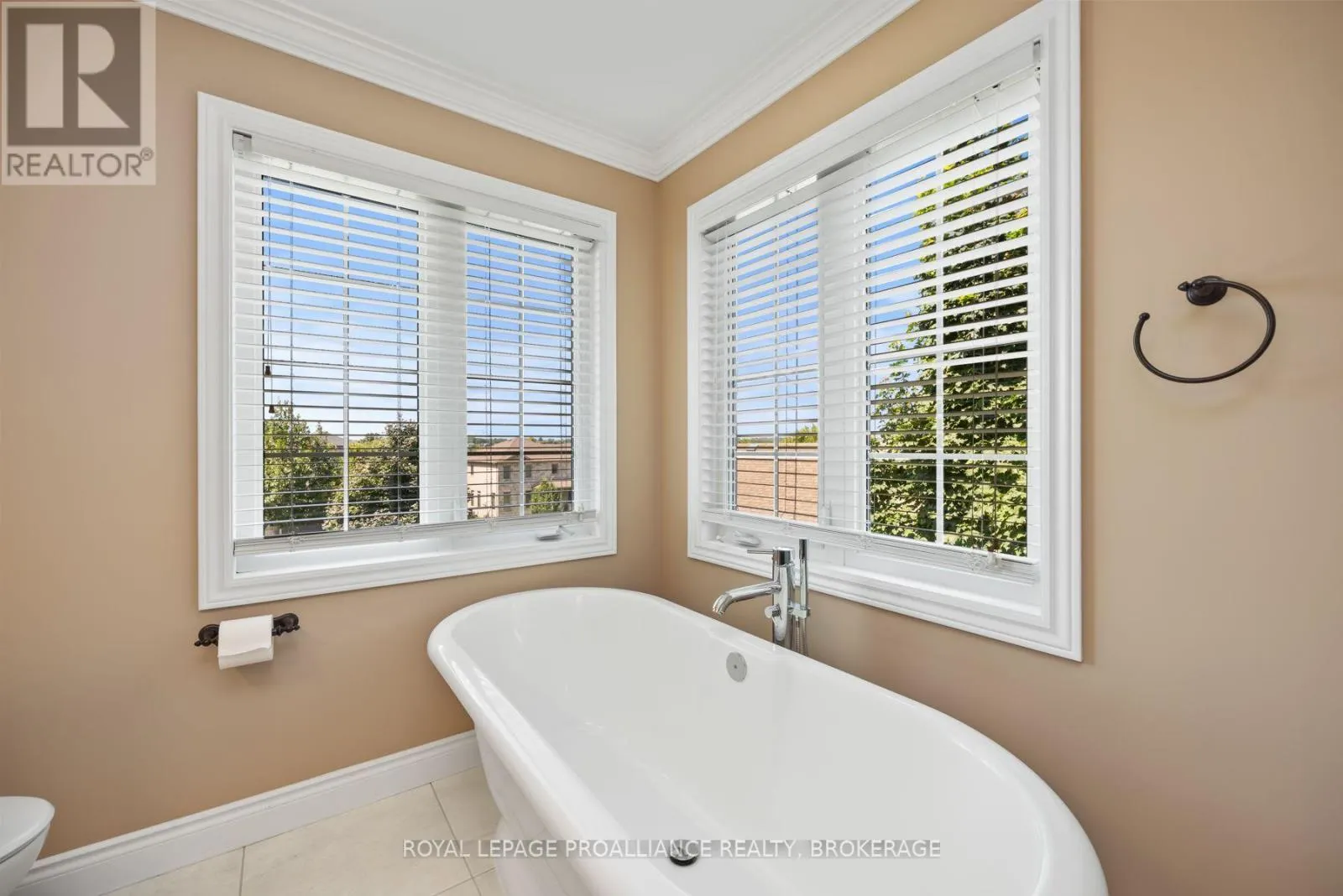 5008 FOX RUN PLACE