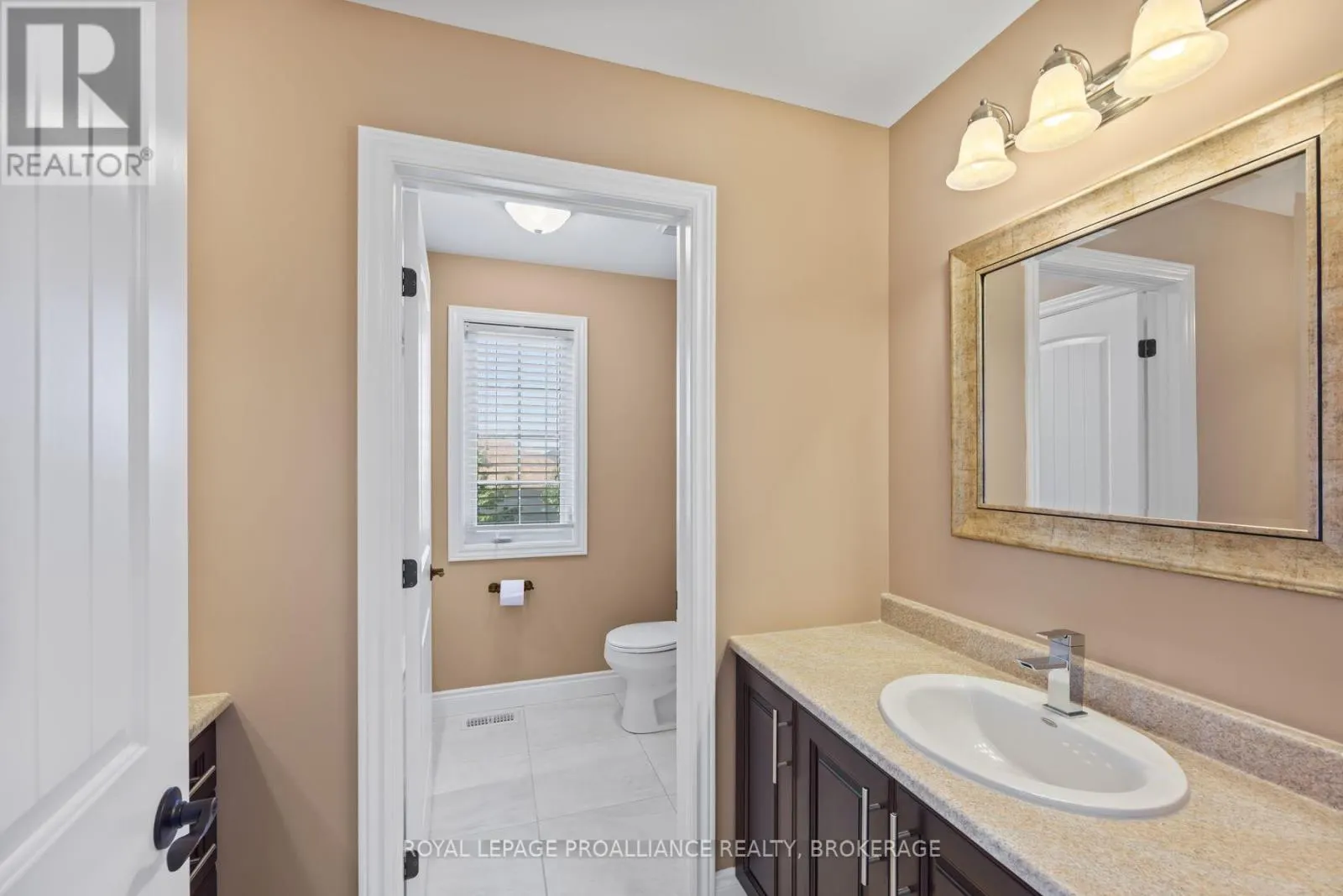 5008 FOX RUN PLACE