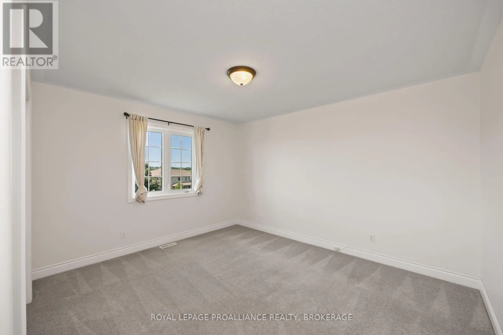 5008 FOX RUN PLACE