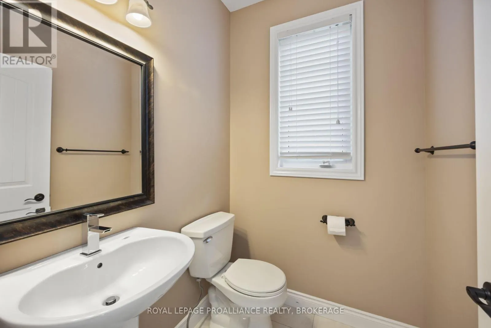 5008 FOX RUN PLACE