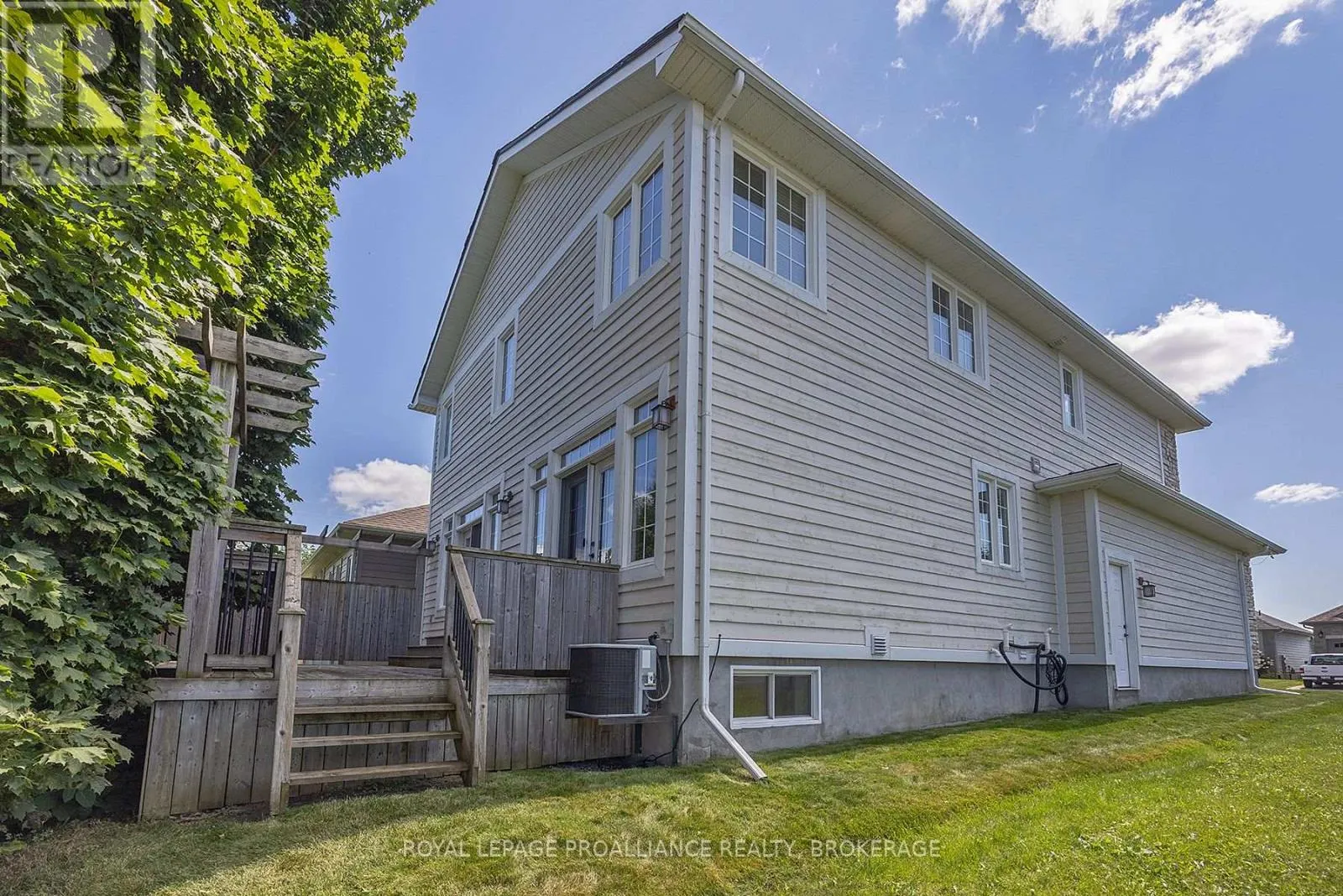 5008 FOX RUN PLACE