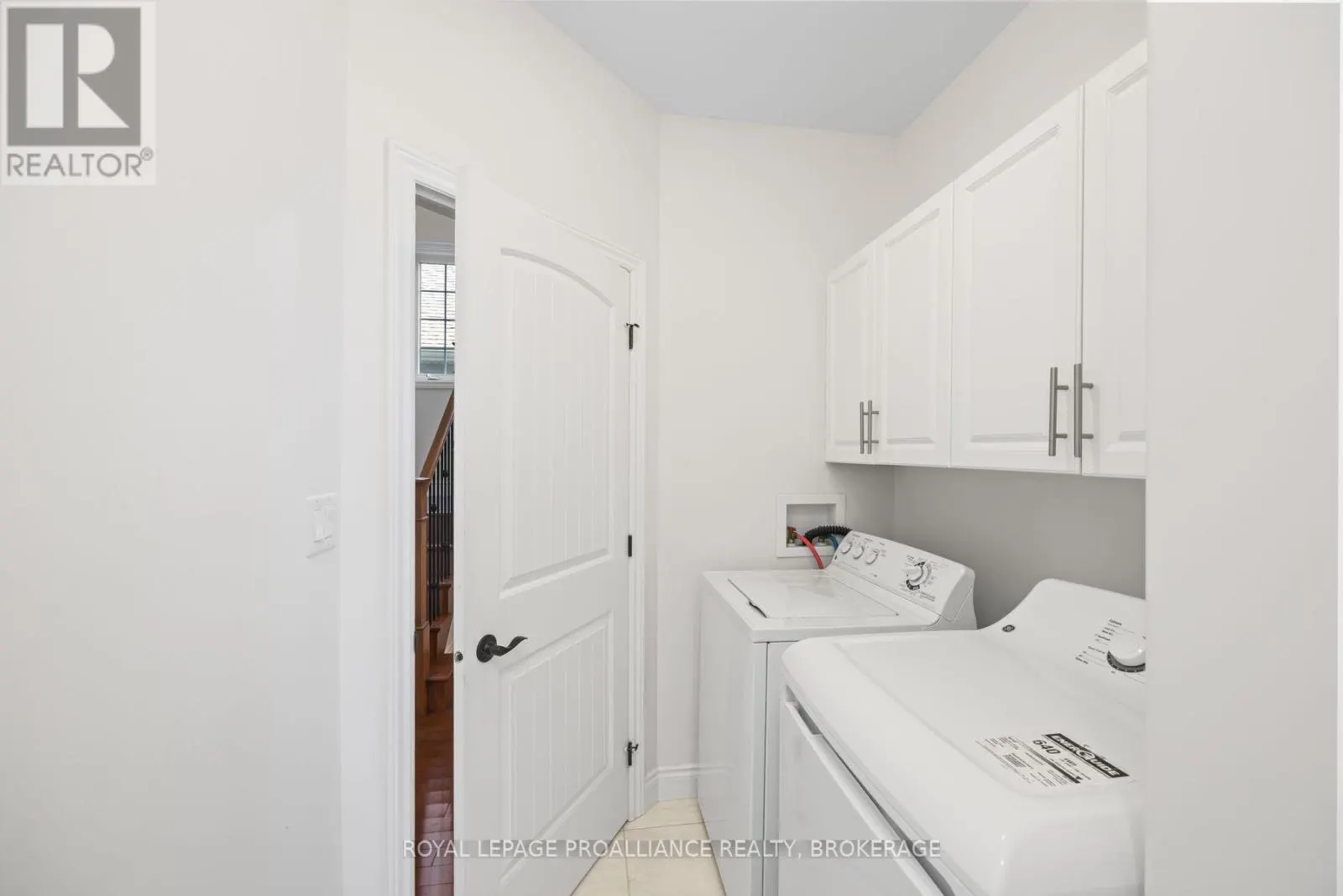 5008 FOX RUN PLACE