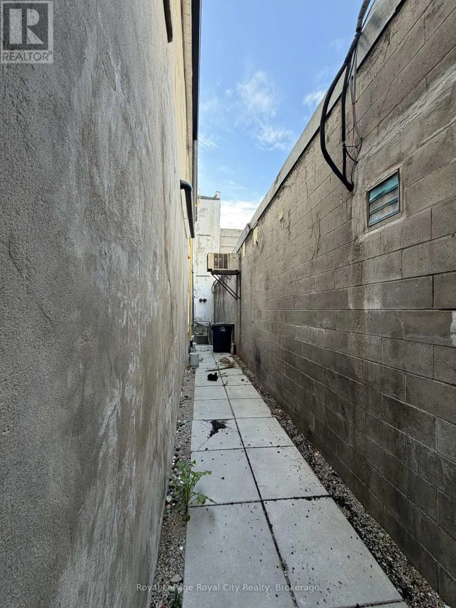 78 CARDEN STREET