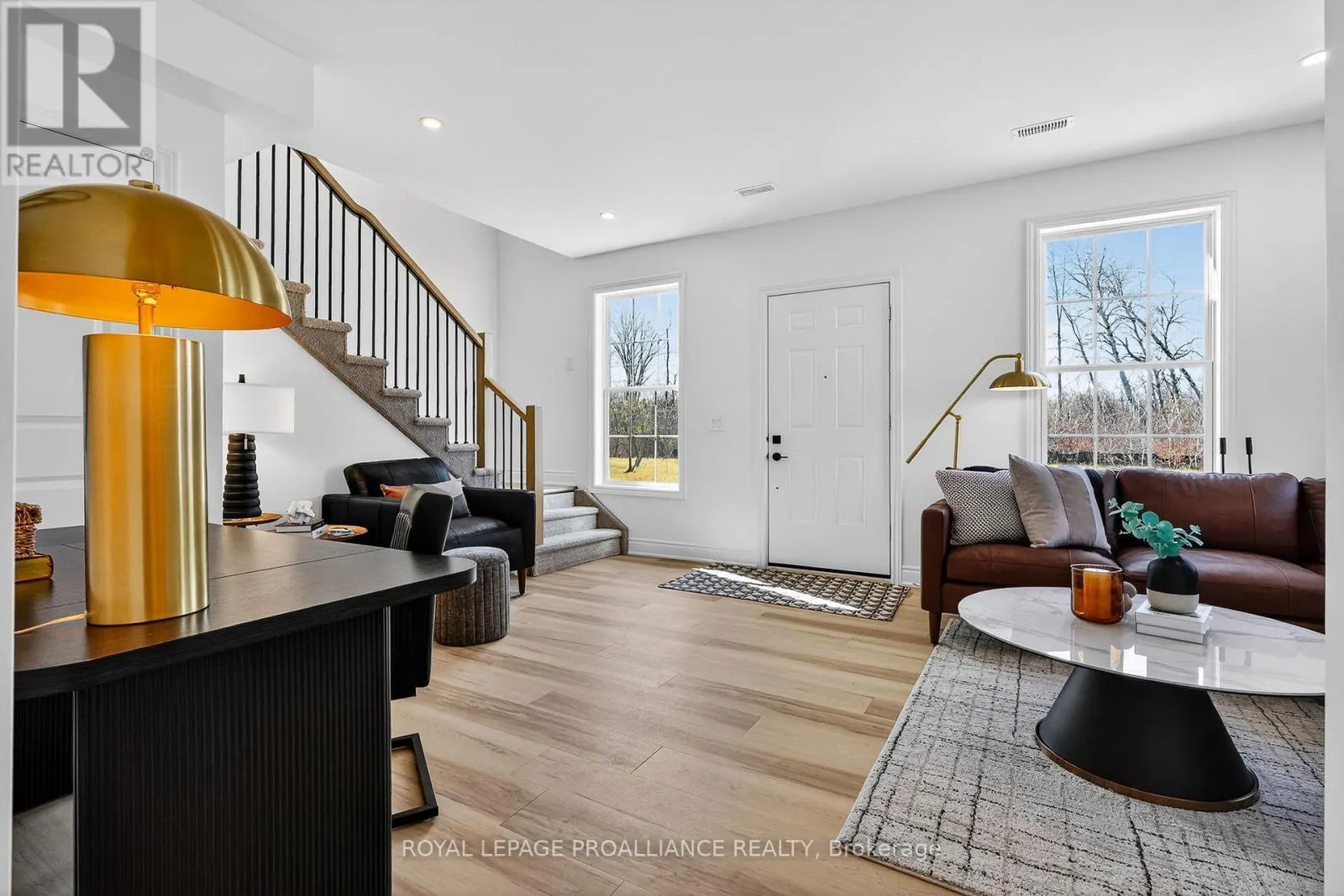 914 KERR STREET W