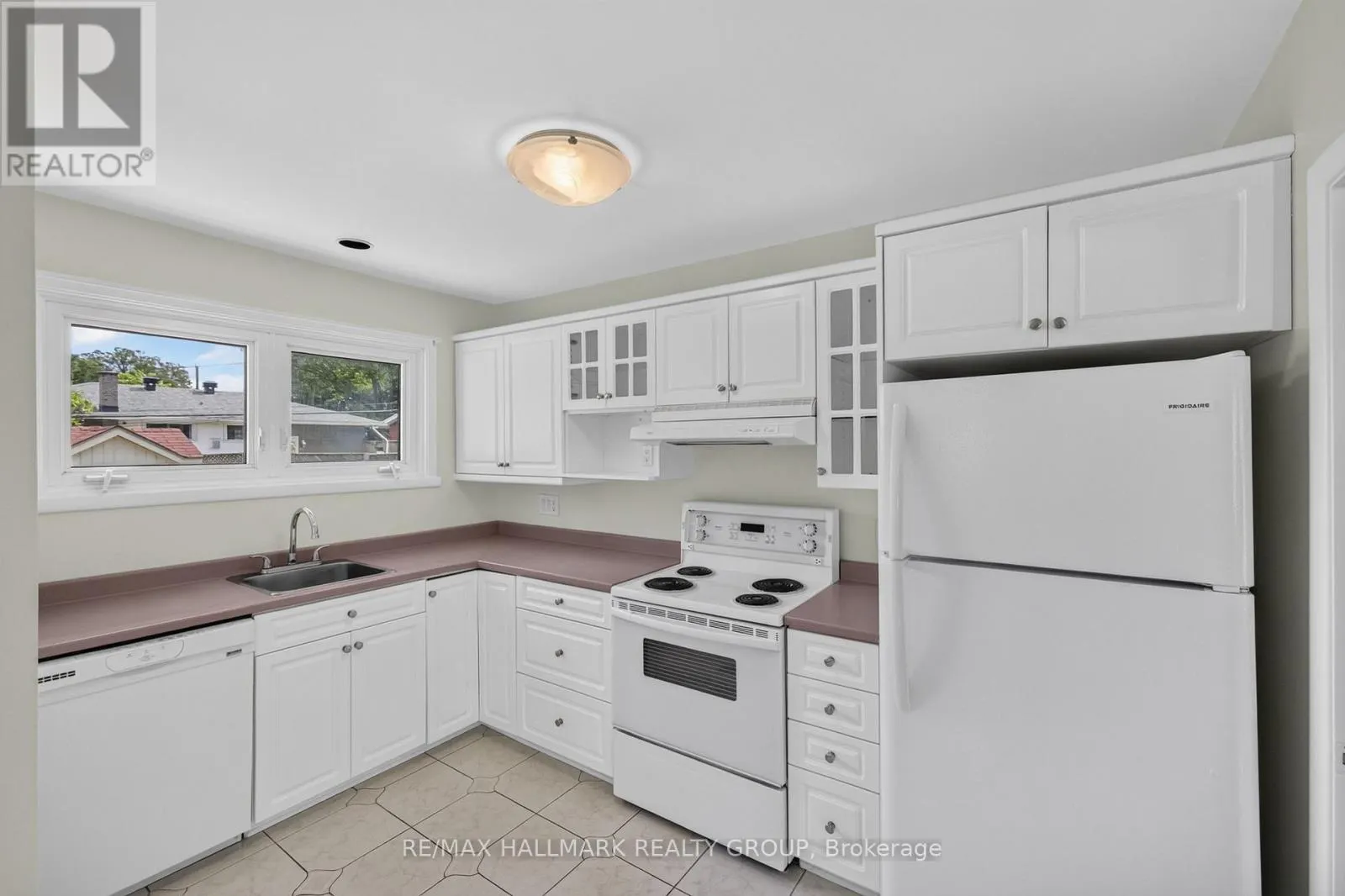 1143 GATEWAY ROAD