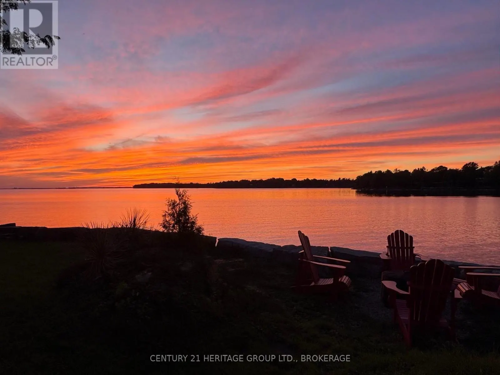 86 LAKESHORE BOULEVARD