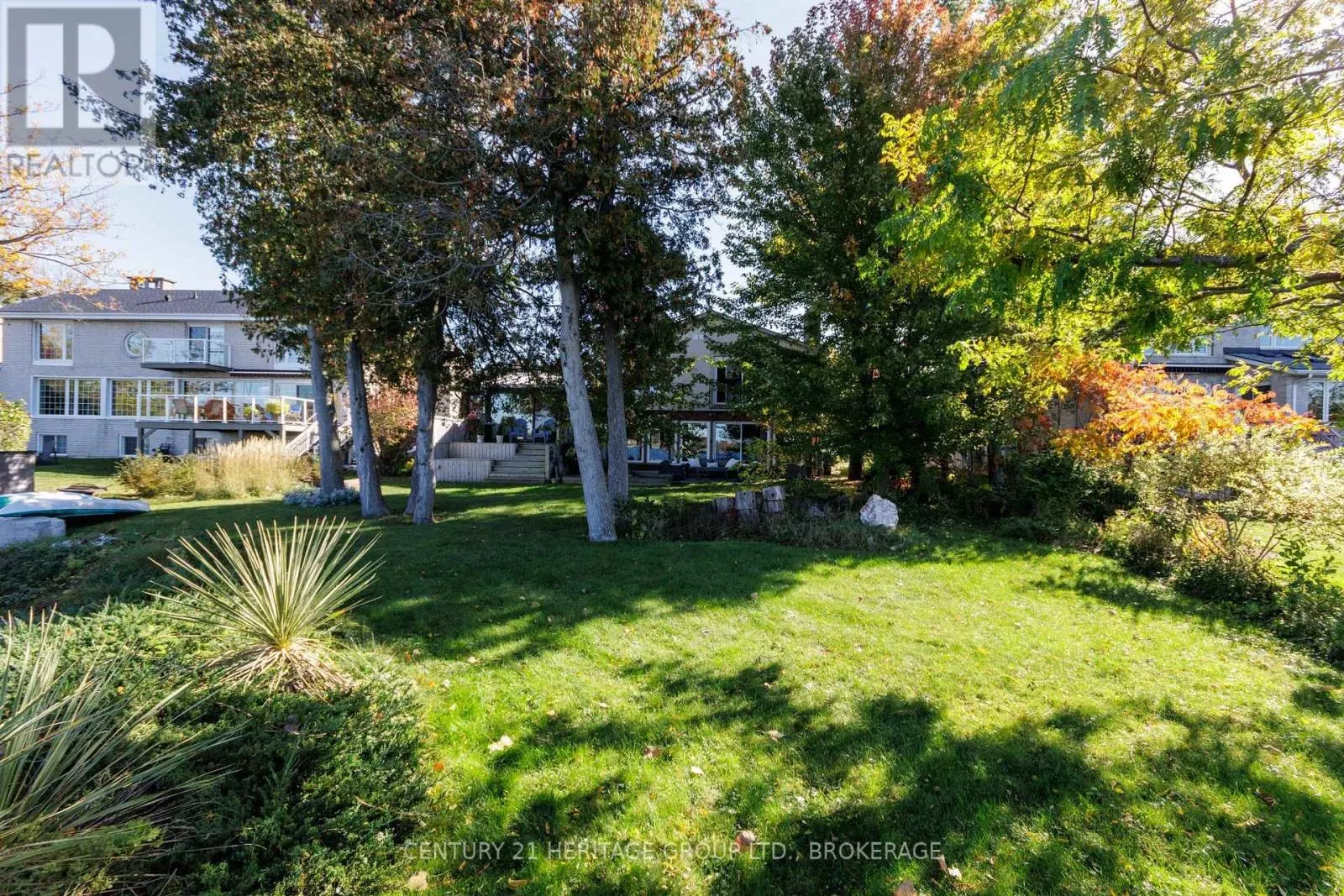 86 LAKESHORE BOULEVARD