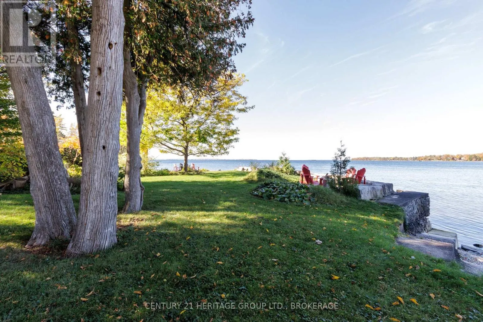 86 LAKESHORE BOULEVARD