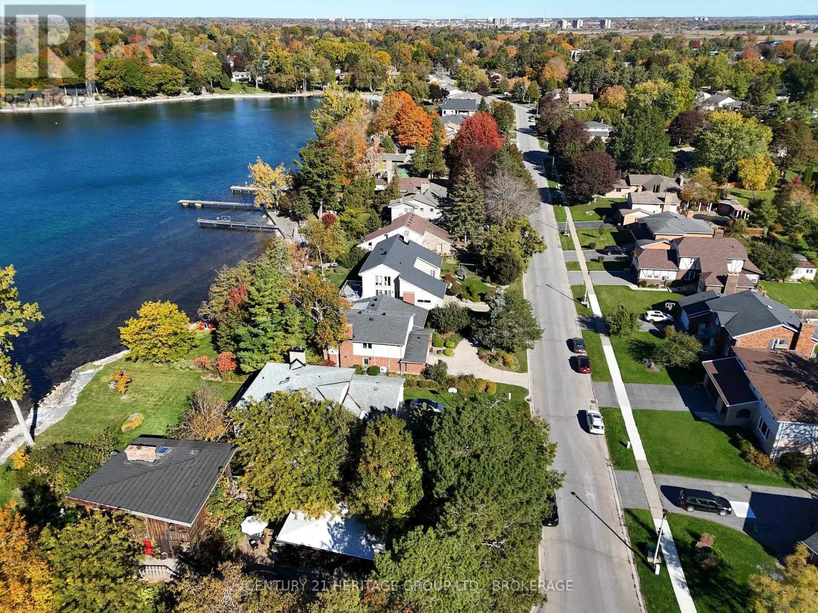 86 LAKESHORE BOULEVARD