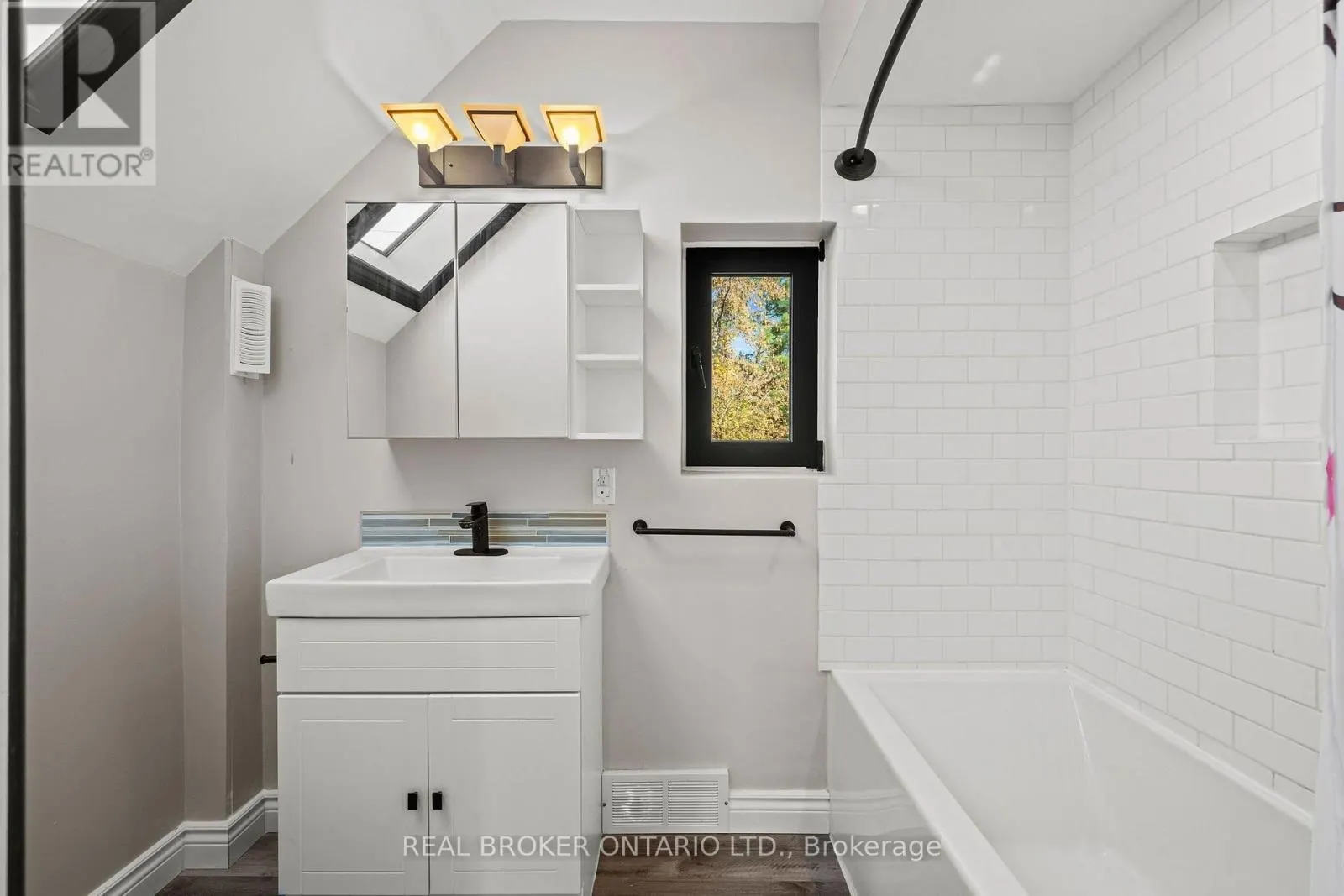3561 TRIM ROAD
