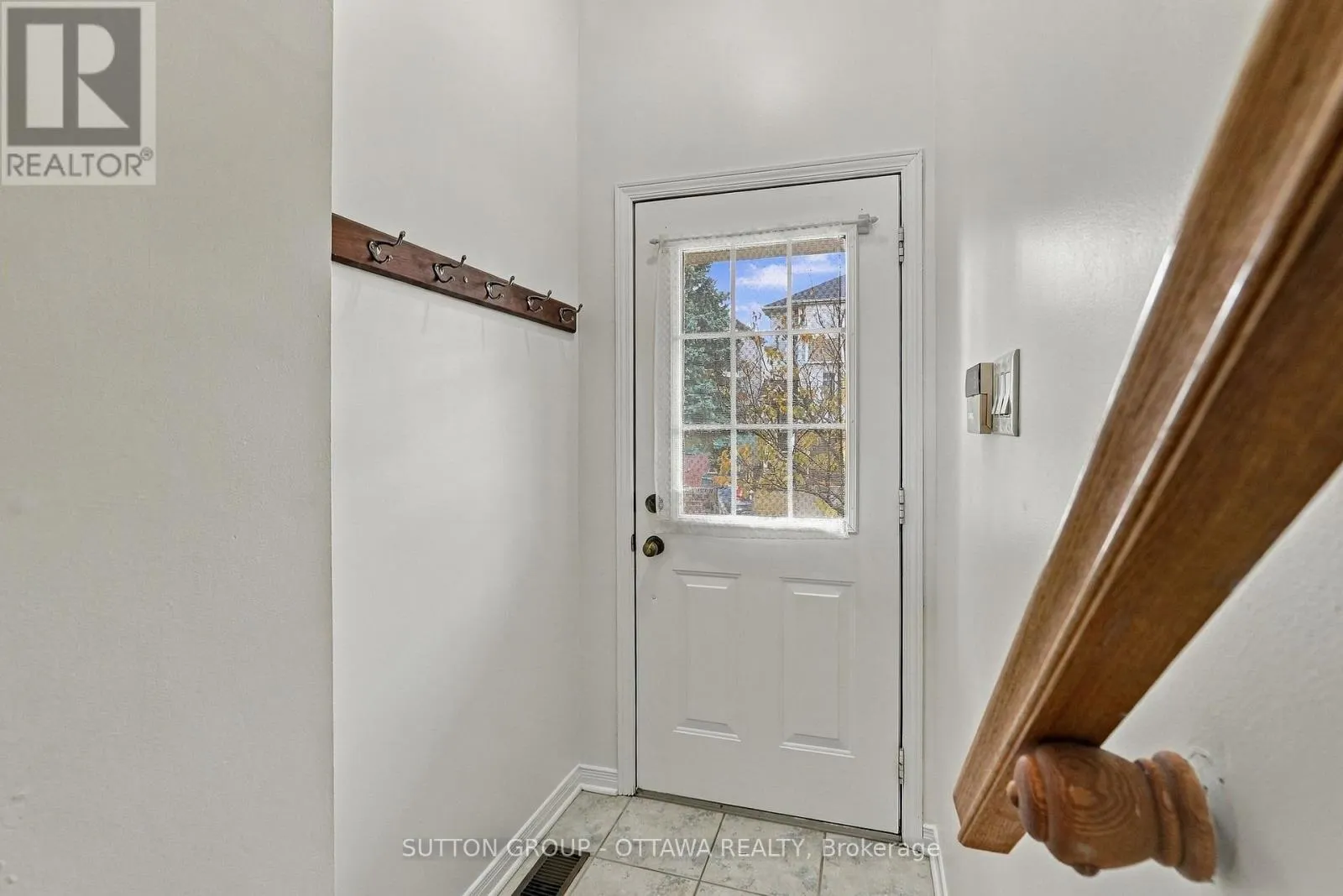 22 MANHATTAN CRESCENT