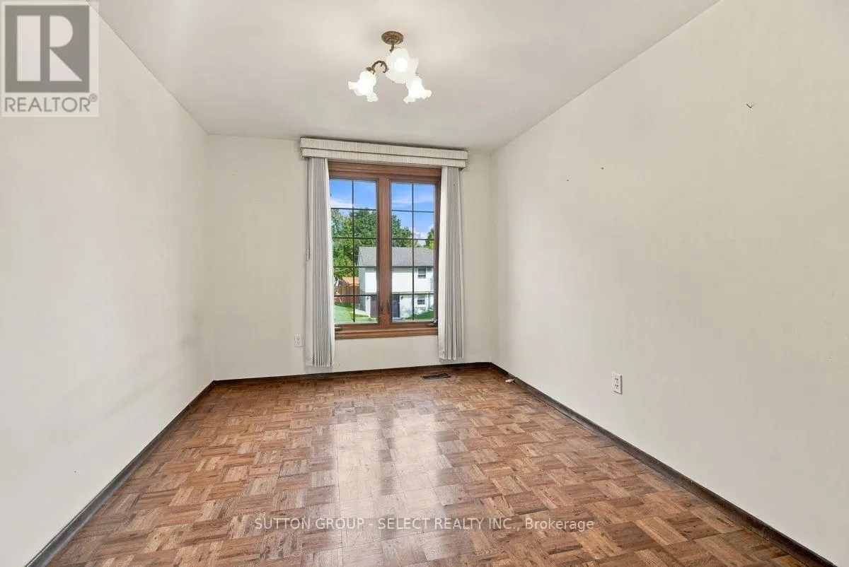 25 FINCH CRESCENT