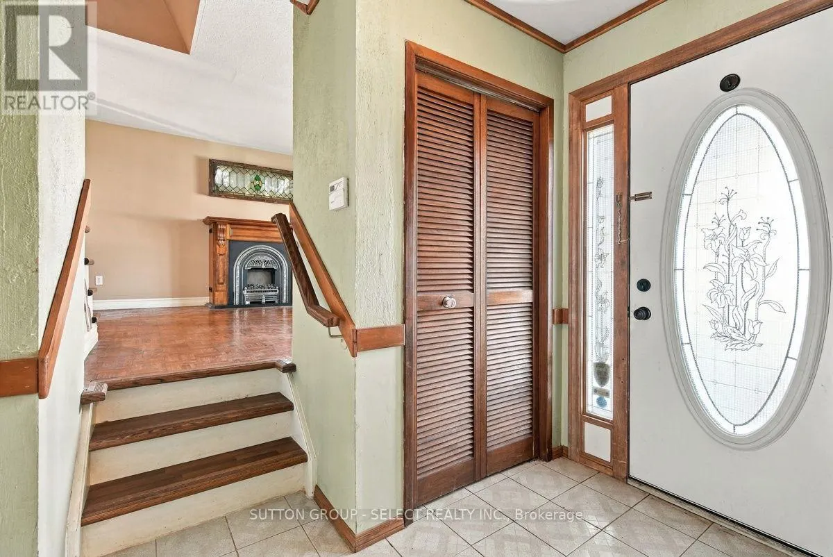 25 FINCH CRESCENT