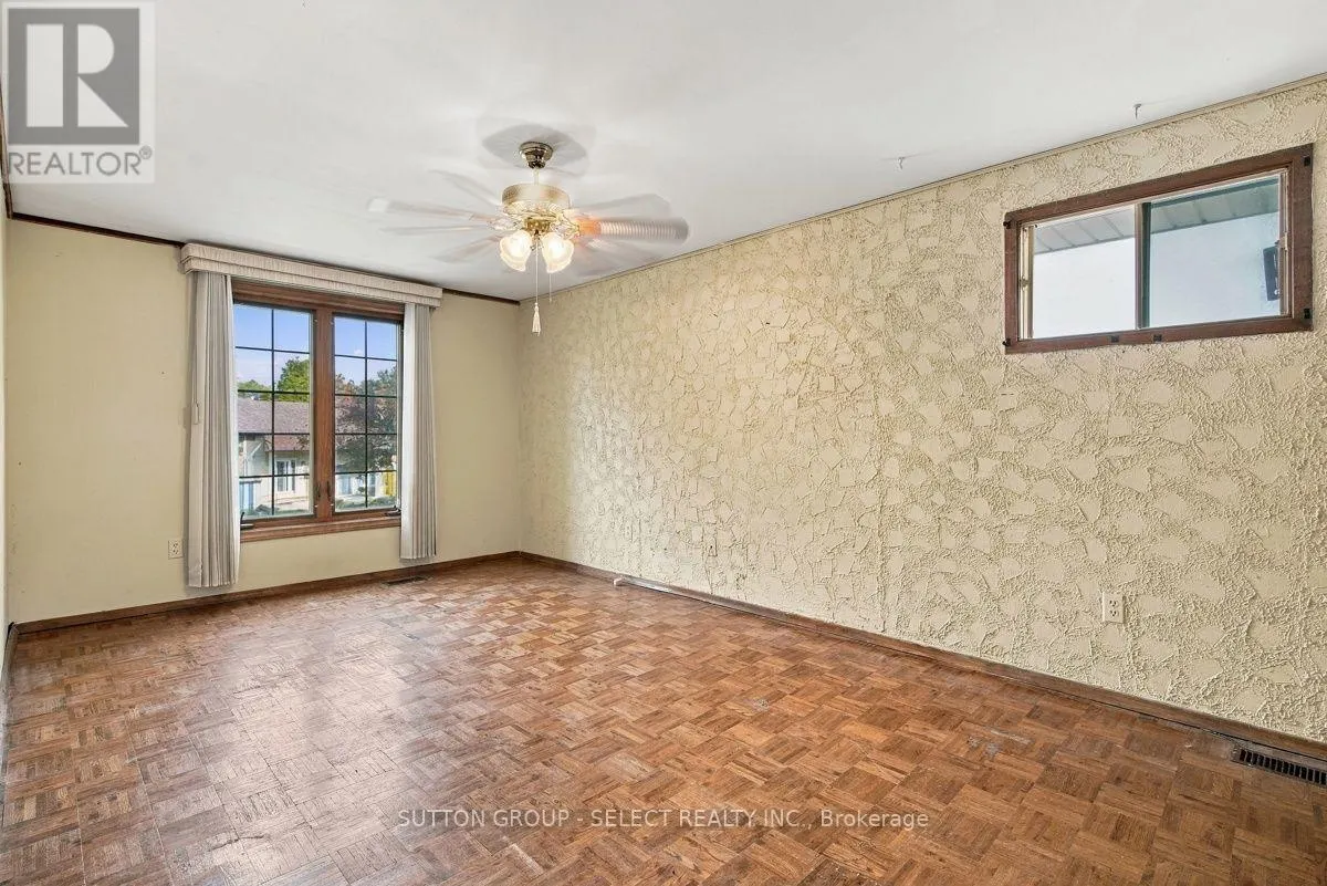 25 FINCH CRESCENT