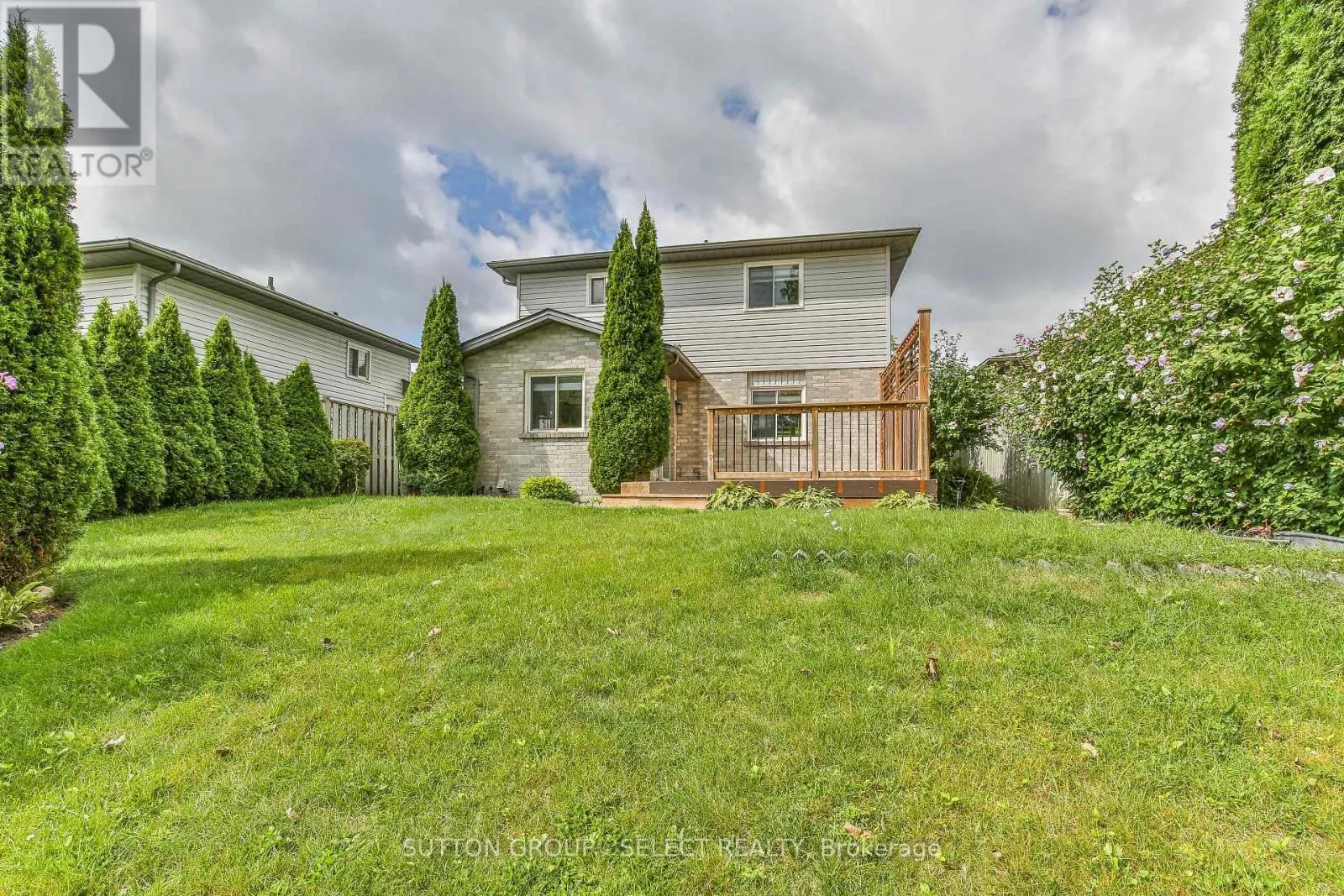 54 SUNRISE CRESCENT