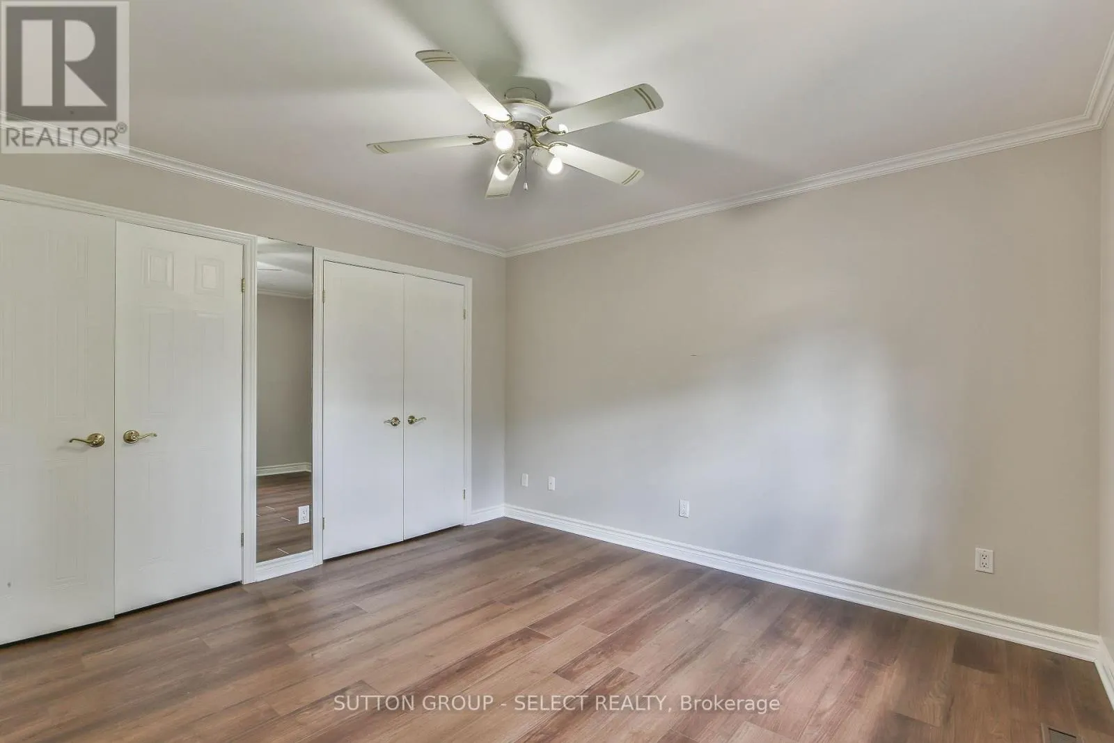 54 SUNRISE CRESCENT