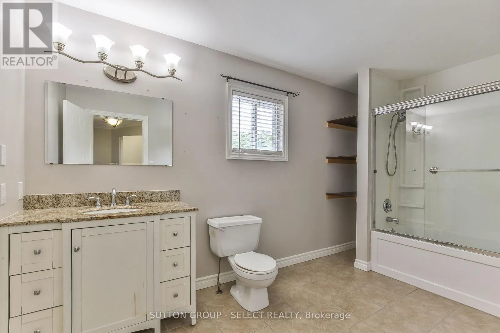 54 SUNRISE CRESCENT