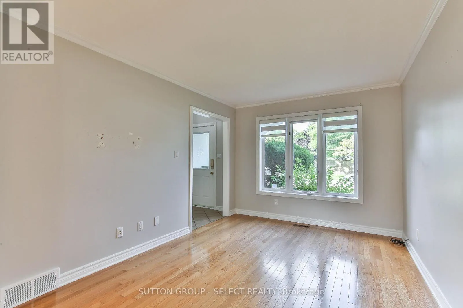 54 SUNRISE CRESCENT