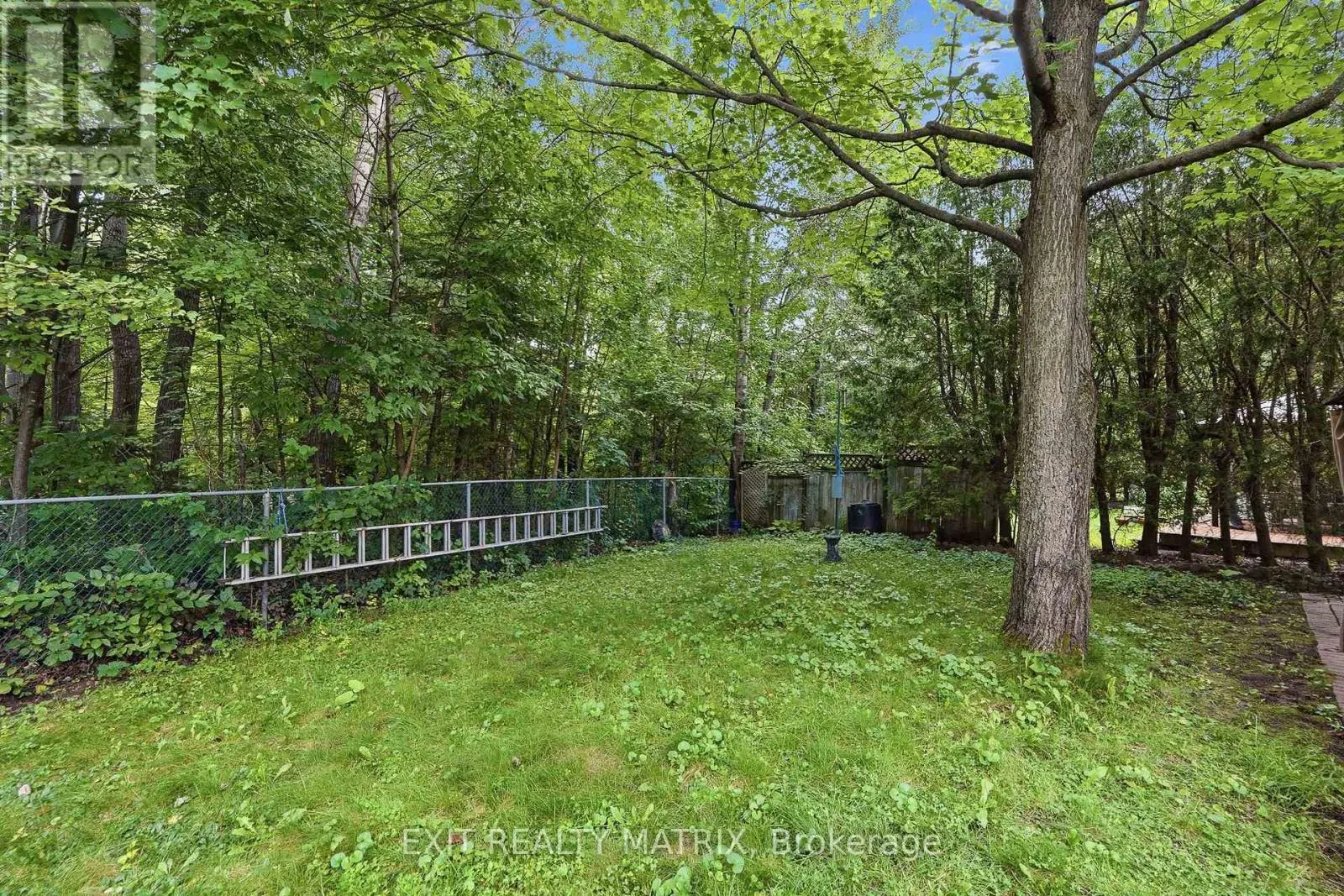 270 FERNLEAF CRESCENT