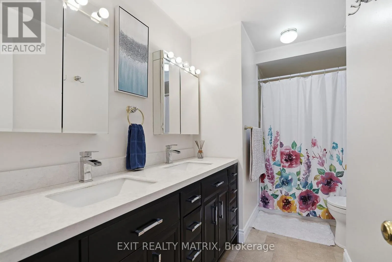 270 FERNLEAF CRESCENT