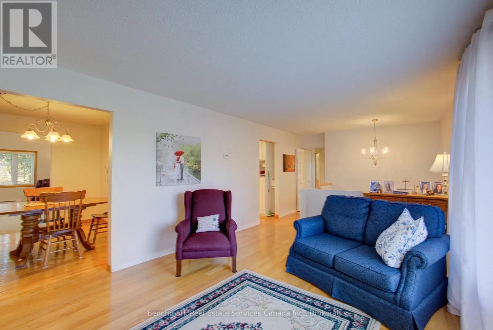 490 WALKERS CIRCLE