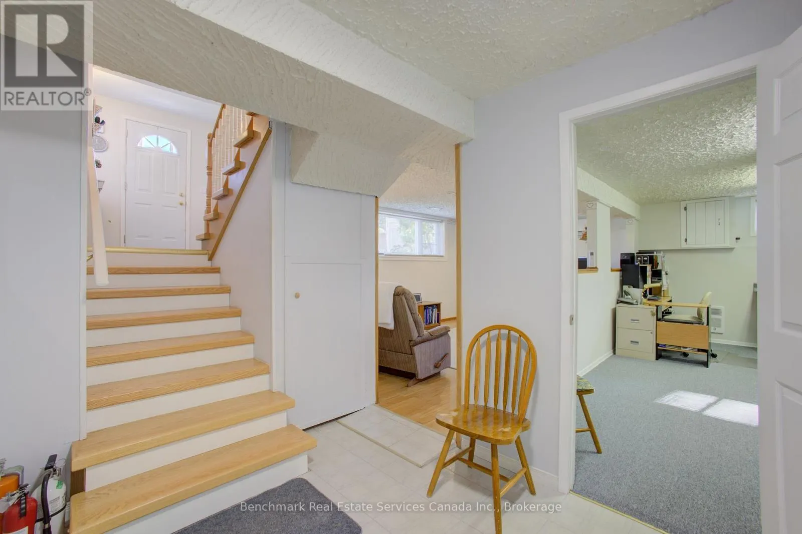 490 WALKERS CIRCLE