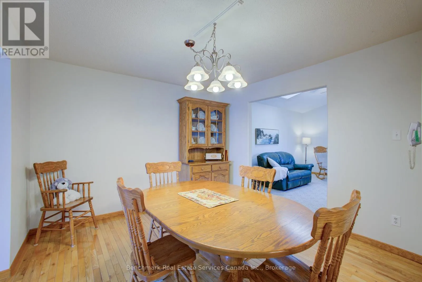 490 WALKERS CIRCLE