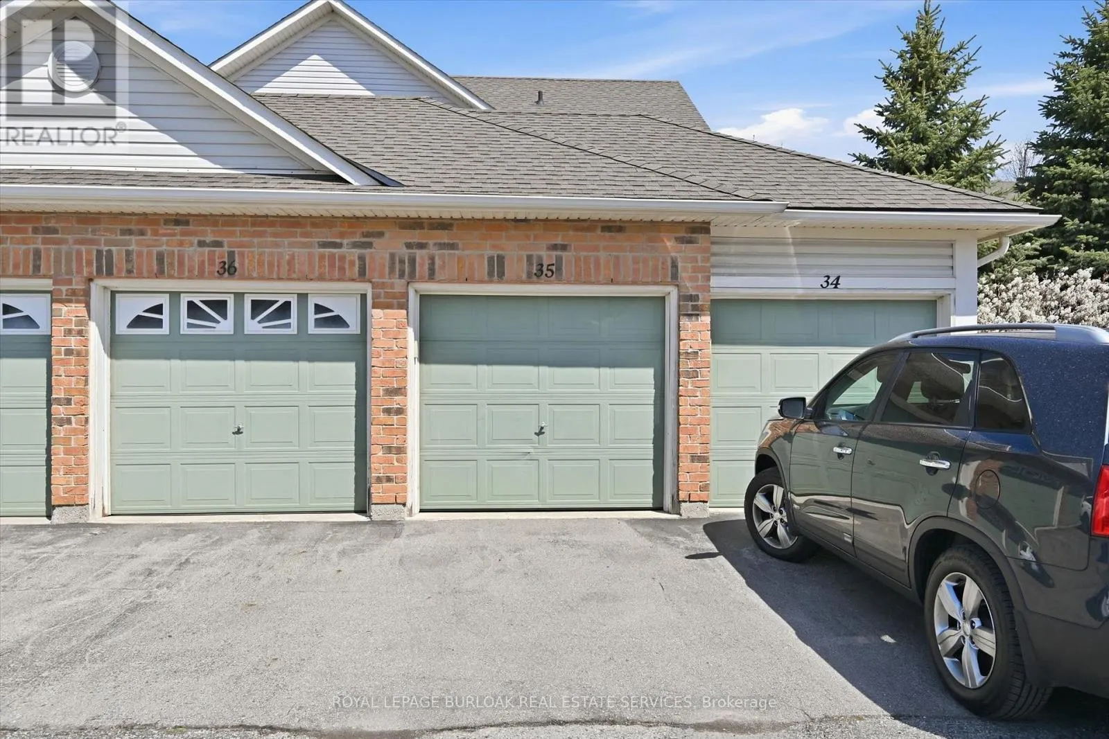 35 - 1085 HARROGATE DRIVE