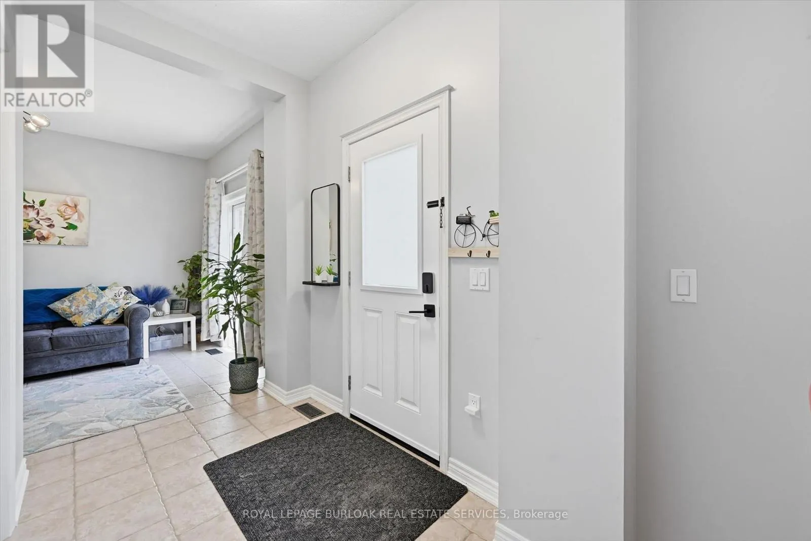35 - 1085 HARROGATE DRIVE