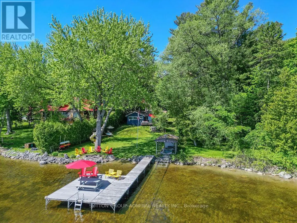 26 MANITOU LANE