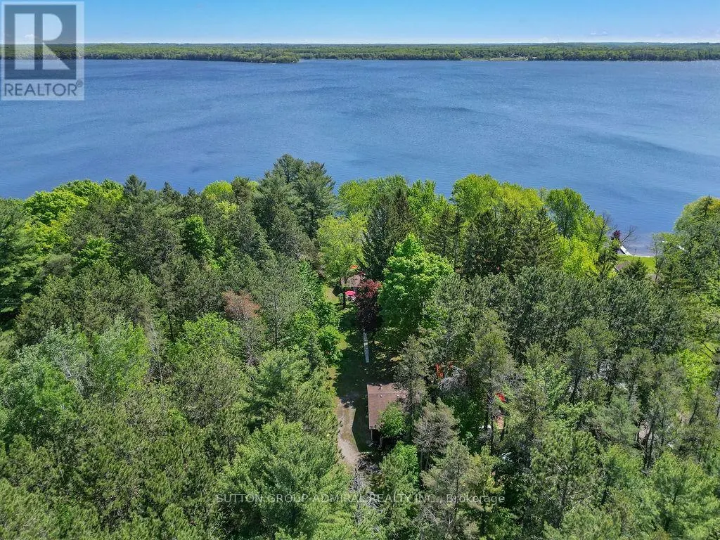 26 MANITOU LANE