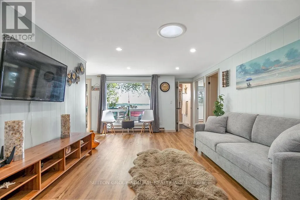 26 MANITOU LANE