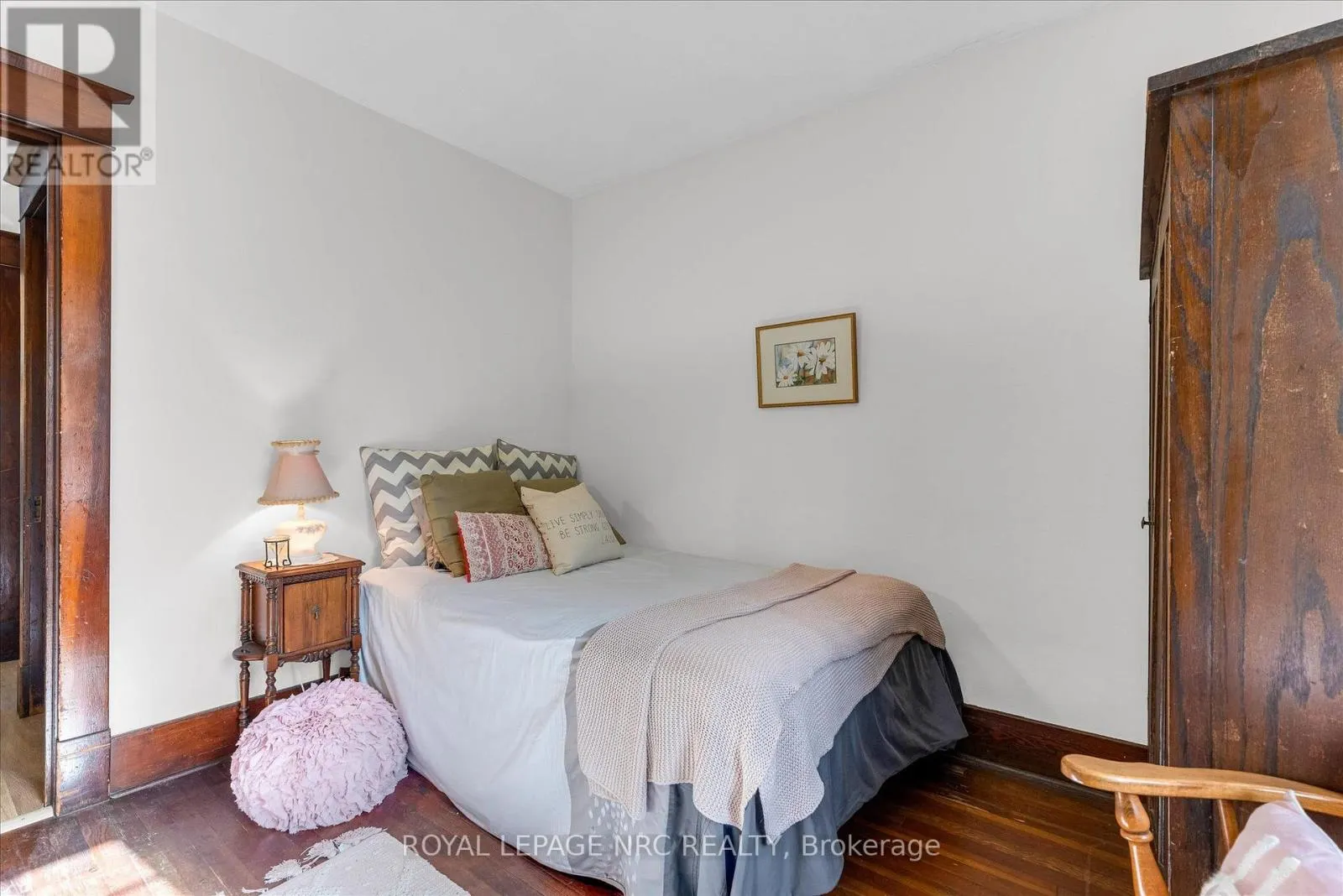 301 DUFFERIN STREET