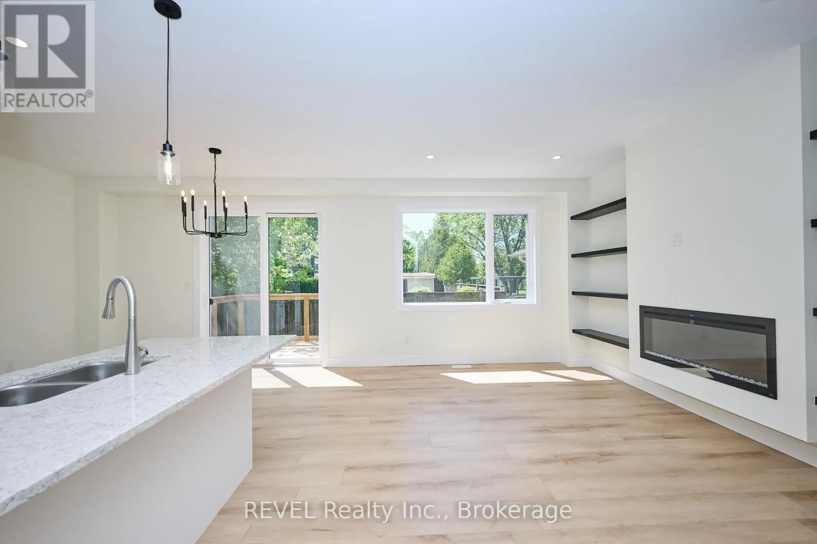 UPPER UNIT - 4652 BELFAST AVENUE #Upper Unit