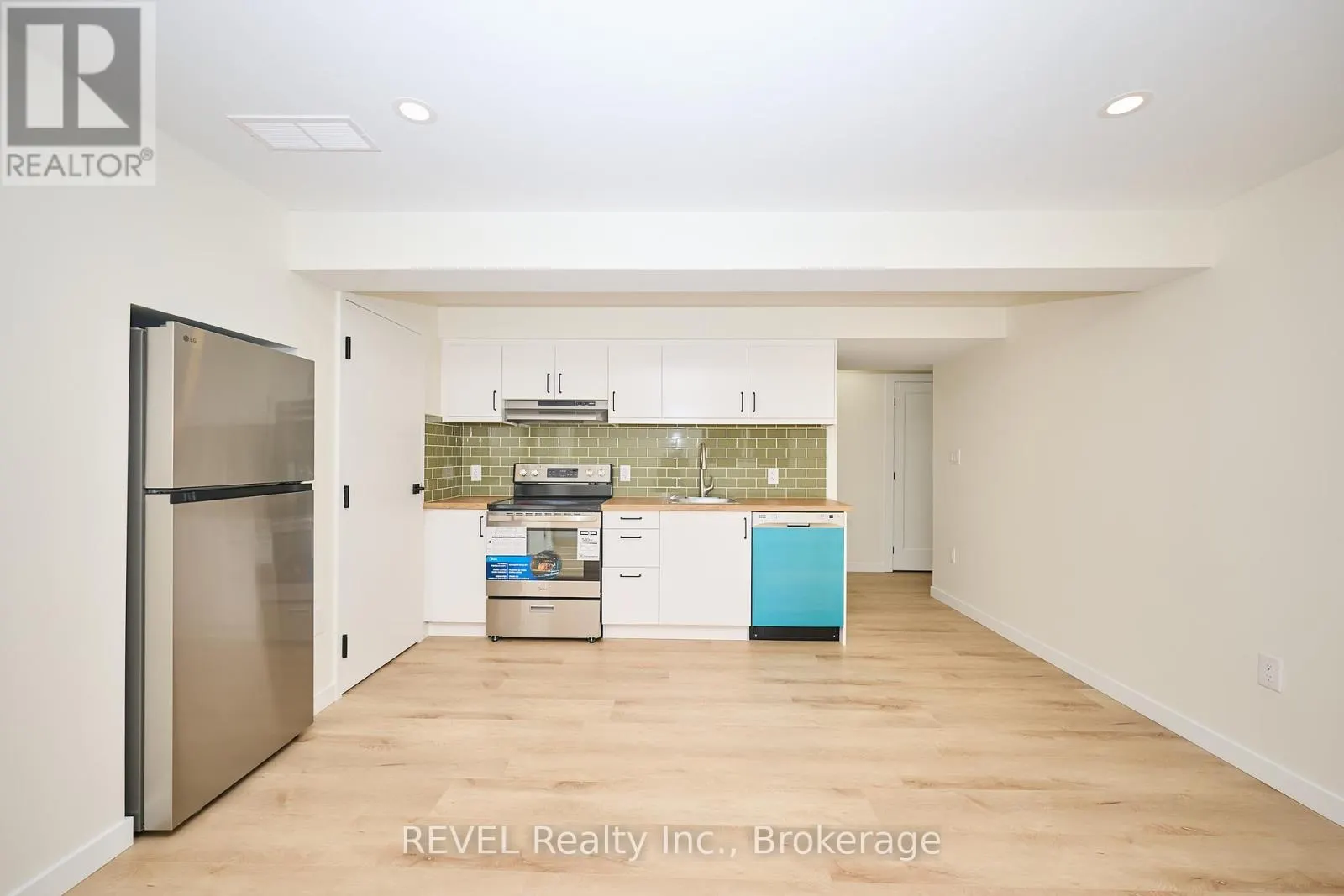 LOWER UNIT - 4650 BELFAST AVENUE #Lower Unit